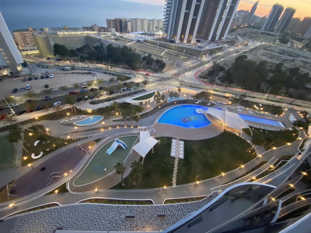 Lujoso Apartament Con Impresionantes Vistas Al Mar 베니돔 외부 사진