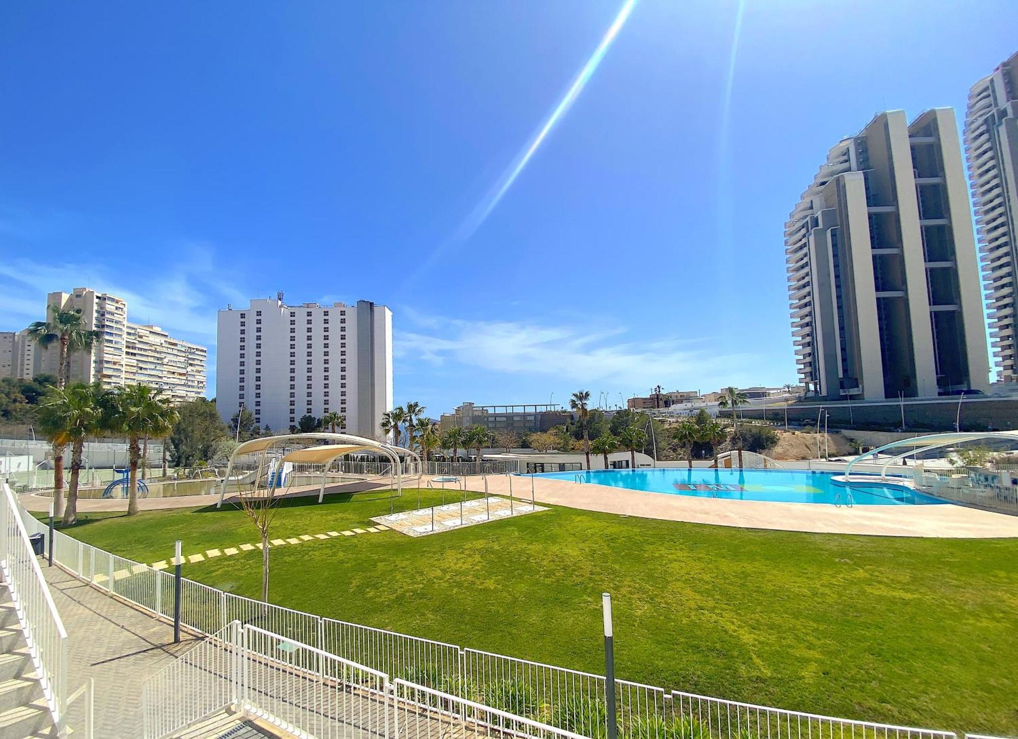 Lujoso Apartament Con Impresionantes Vistas Al Mar 베니돔 외부 사진