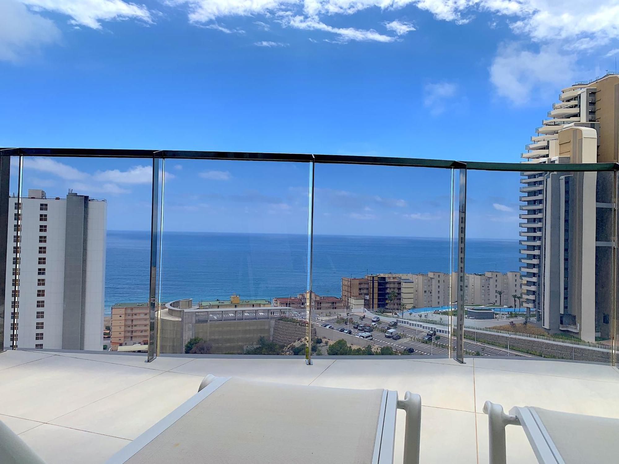 Lujoso Apartament Con Impresionantes Vistas Al Mar 베니돔 외부 사진